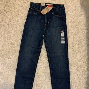 Levi’s 724 High Rise Straight Cropped Jeans
